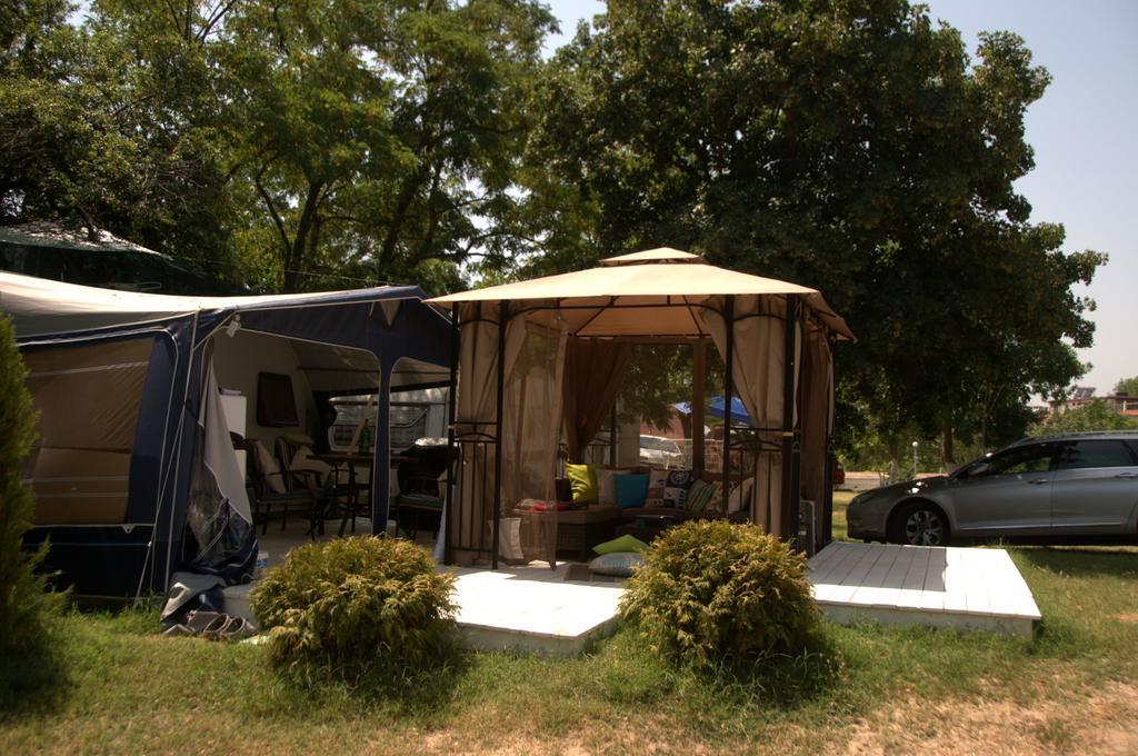 Camping Goldfish ソゾポル エクステリア 写真